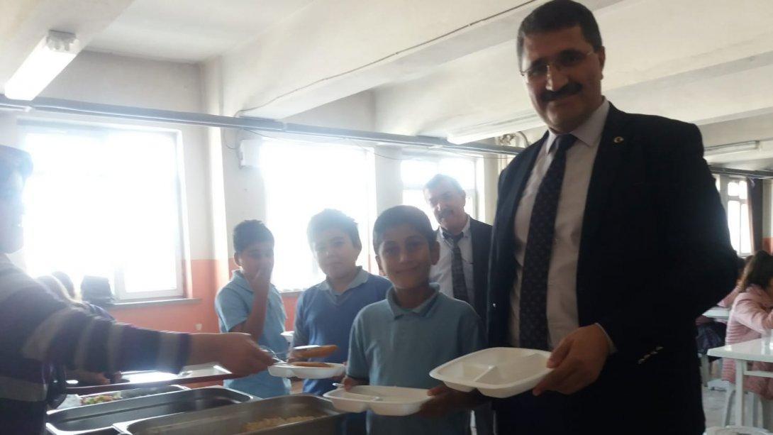 İlçe Milli Eğitim Müdürü Salih Celepci Şehit Hasan Durmuşoğlu İlkokulunu Ziyaret Etti