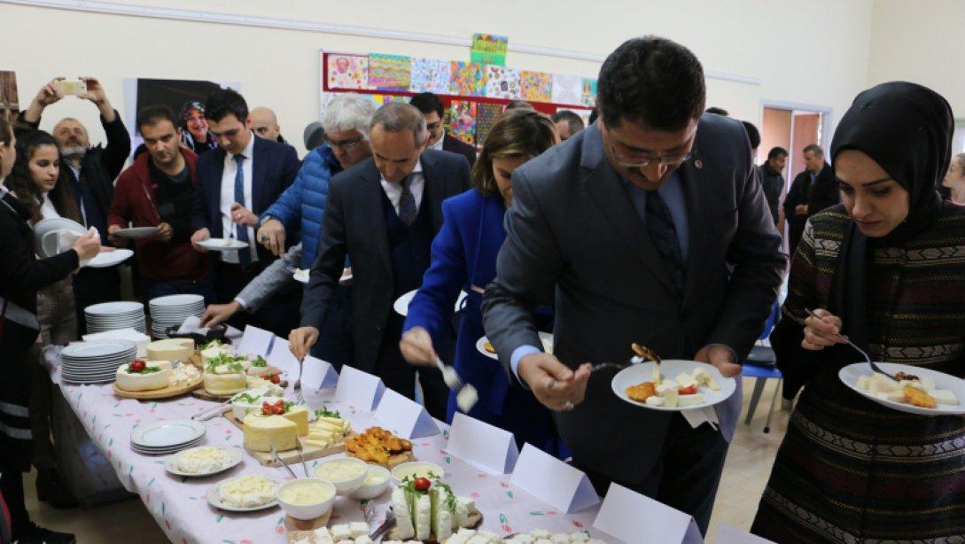 Pazarköy'de Süt Hijyeni Kursu Sertifika Töreni ve Peynir Tadım Şenliği Düzenlendi