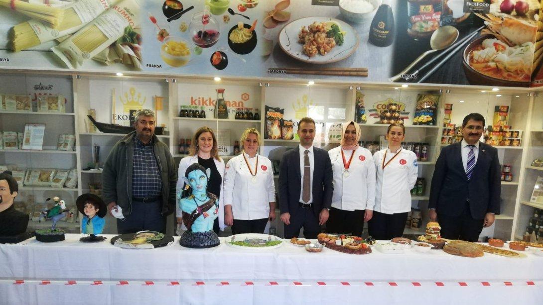 Aşçılar Mesleki Ve Teknik Anadolu Lisesi Pasta Yapım Teknikleri Dersinde Tafed'e Bağlı Üç Değerli Milli Takım Şefimizi Ağırladık