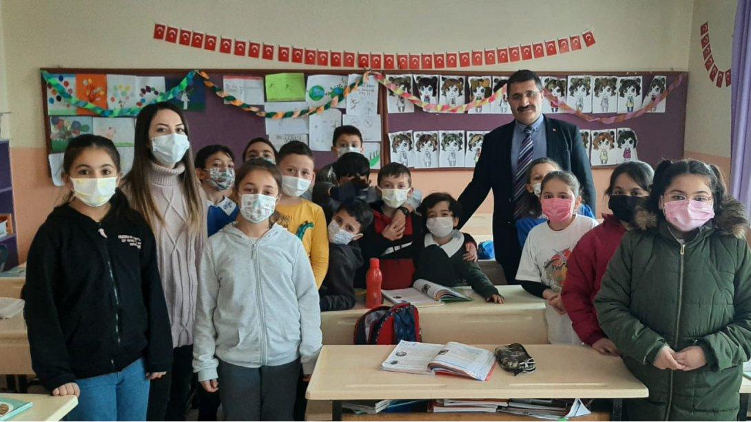 İlçe Milli Eğitim Müdürü Salih CELEPCİ Mengen Ortaokulu ve Şehit Hasan Durmuşoğlu İlkokulunda İncelemelerde Bulundu