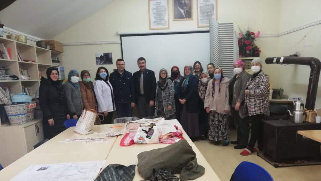 İlçe Milli Eğitim Müdürümüz Salih Celepci Mengen Halk Eğitim Merkezini ve Pazarköy Halk Eğitim Kursunu Ziyaret Etti