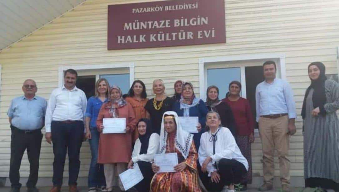 İlçemiz Pazarköy Müntaze Bilgin Halk Kültür Evinde Sergi Ve Belge Töreni Düzenlendi
