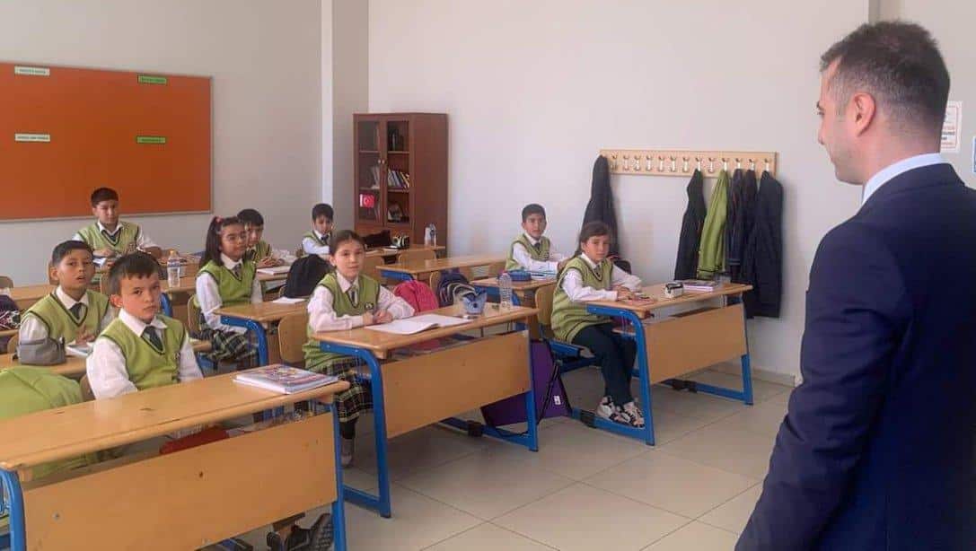 İlçe Kaymakamımız Ekrem Ender Ergün Mengen Atatürk Ortaokulunu Ziyaret Etti