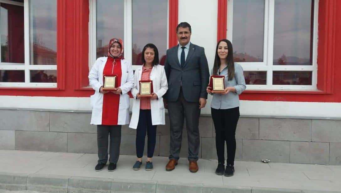 Şehit Hasan Durmuşoğlu İlkokulundan eTwinning Rüzgarı ve İlkokullar Arası Bilgi Yarışmasında Derece