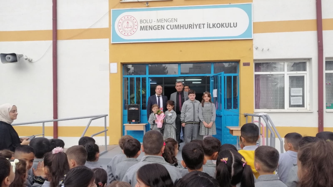 2026-2026 Eğitim Öğretim Yılı Açılış Töreni, İlçe Milli Eğitim Müdürü Nizami Özalp'in Katılımlarıyla Mengen Cumhuriyet İlkokulunda Gerçekleştirildi